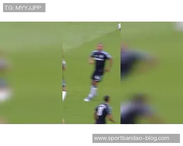 法国队顽强追平阿塞拜疆古斯托助攻马特塔头球破门精彩瞬间 法国队顽强追平阿塞拜疆古斯托助攻马特塔头球破门精彩瞬间