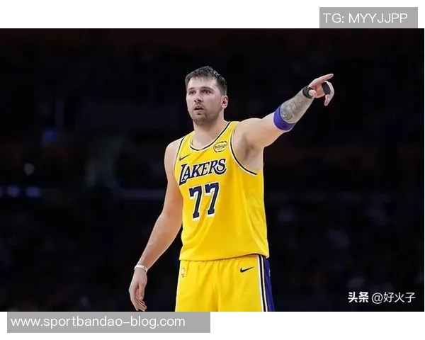 东契奇近期表现惊艳圆梦三双差之毫厘场均数据令人瞩目 东契奇近期表现惊艳圆梦三双差之毫厘场均数据令人瞩目