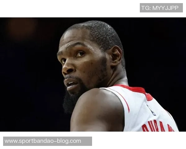 火箭队训练日常曝光杜兰特单打技艺提升申京专注低位技术磨练 火箭队训练日常曝光杜兰特单打技艺提升申京专注低位技术磨练